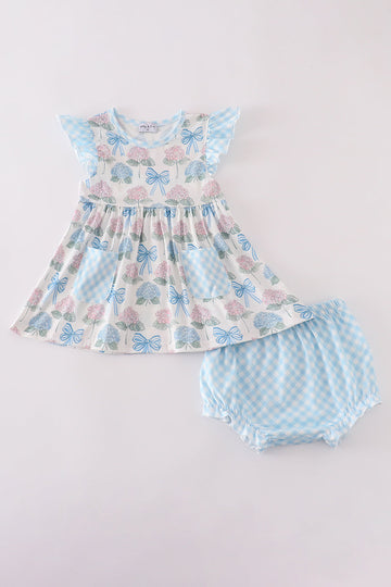 Blue hydrangea bow print ruffle bloomer set, perfect for sunny day play.