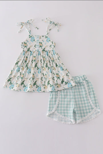 Green floral print set featuring a cozy top and matching pants.