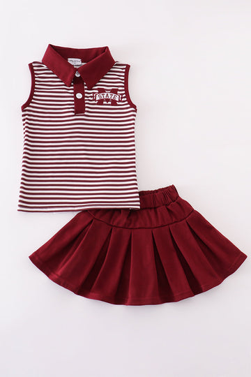 Maroon tennis set with "Mississippi" embroidery, perfect for playful adventures.