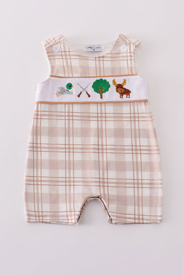 Khaki jonjon with playful hunting embroidery, perfect for adventurous little ones.