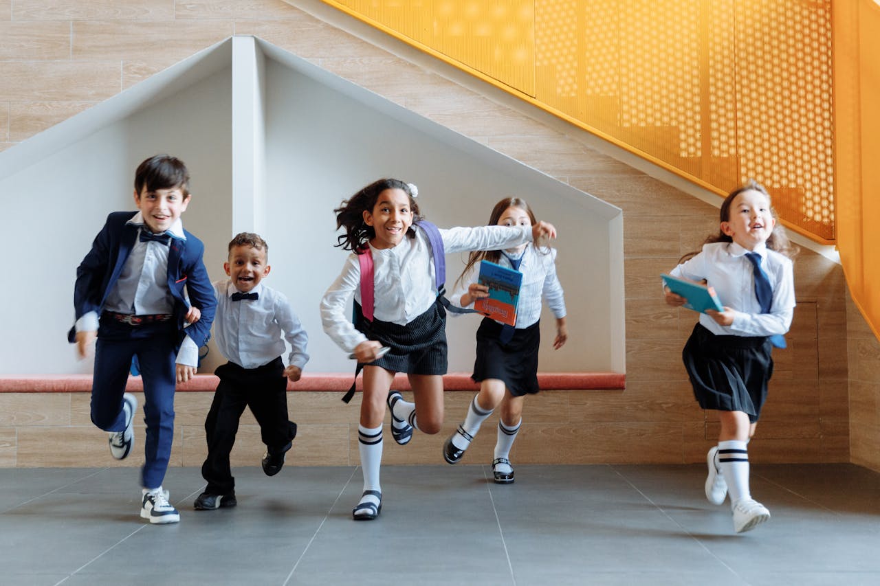 5 Ways You Can Help Your Kids Make Friends: Practical Strategies for Building Connections