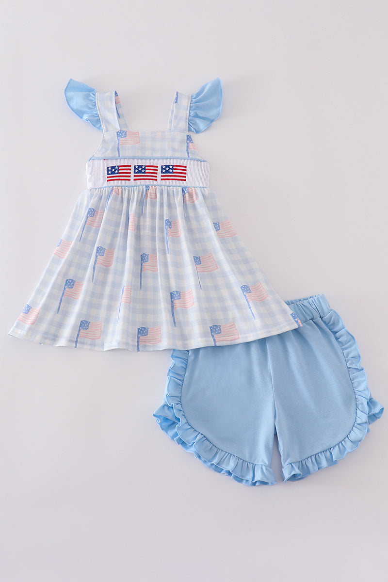 Children's blue smocked shorts set with flag embroidery, perfect for summer outings.