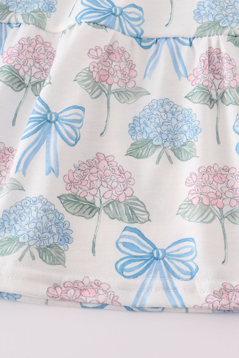 Blue hydrangea bow print ruffle shorts set, perfect for playful summer days.