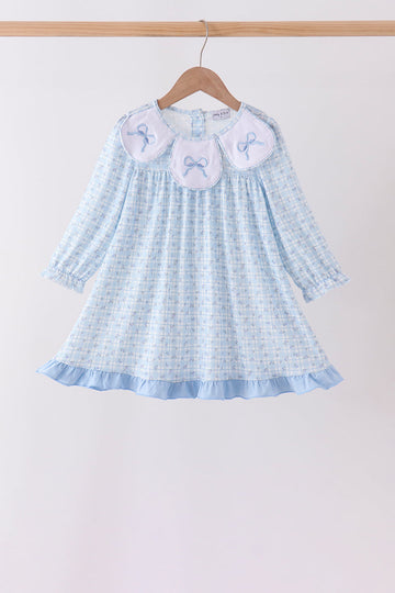 Blue bow embroidery dress