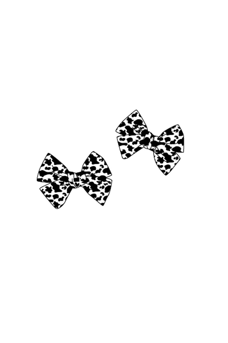 Leopard print hair bow with piggie ears, perfect for playful outfits.
