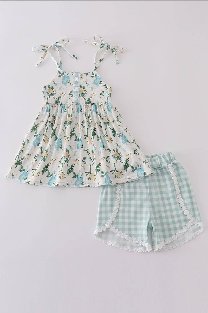 Green floral print set featuring a cozy top and matching pants.