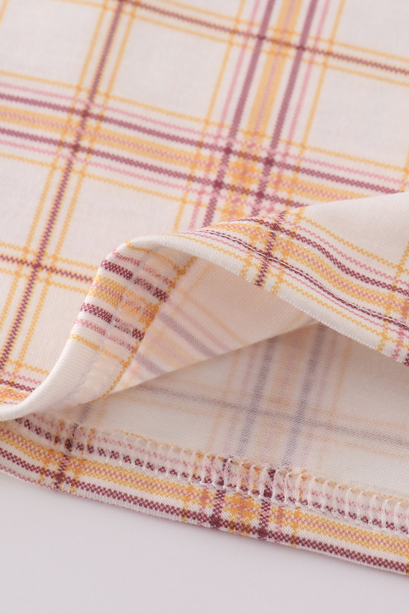 Khaki plaid dress with farm animal embroidery, perfect for playful adventures.