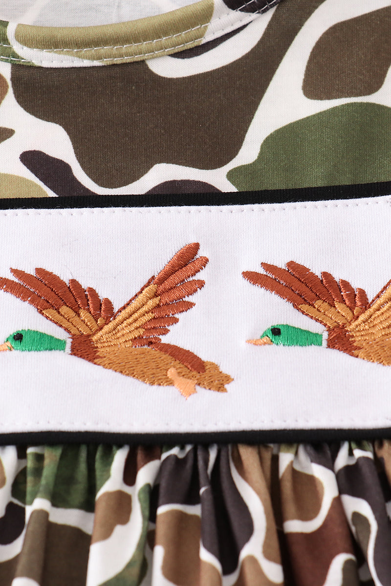 Camouflage duck embroidery set with playful ducks on cozy toddler outfit.