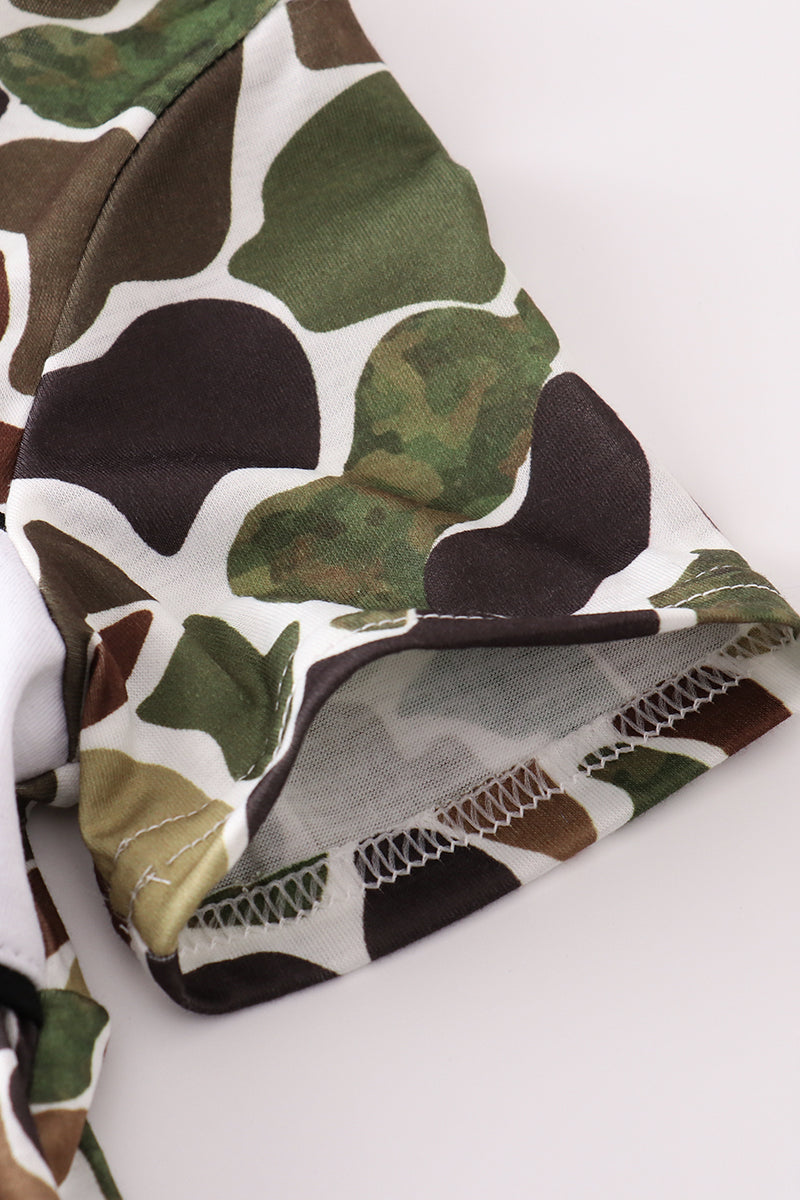 Camouflage duck embroidery set with playful ducks on cozy toddler outfit.