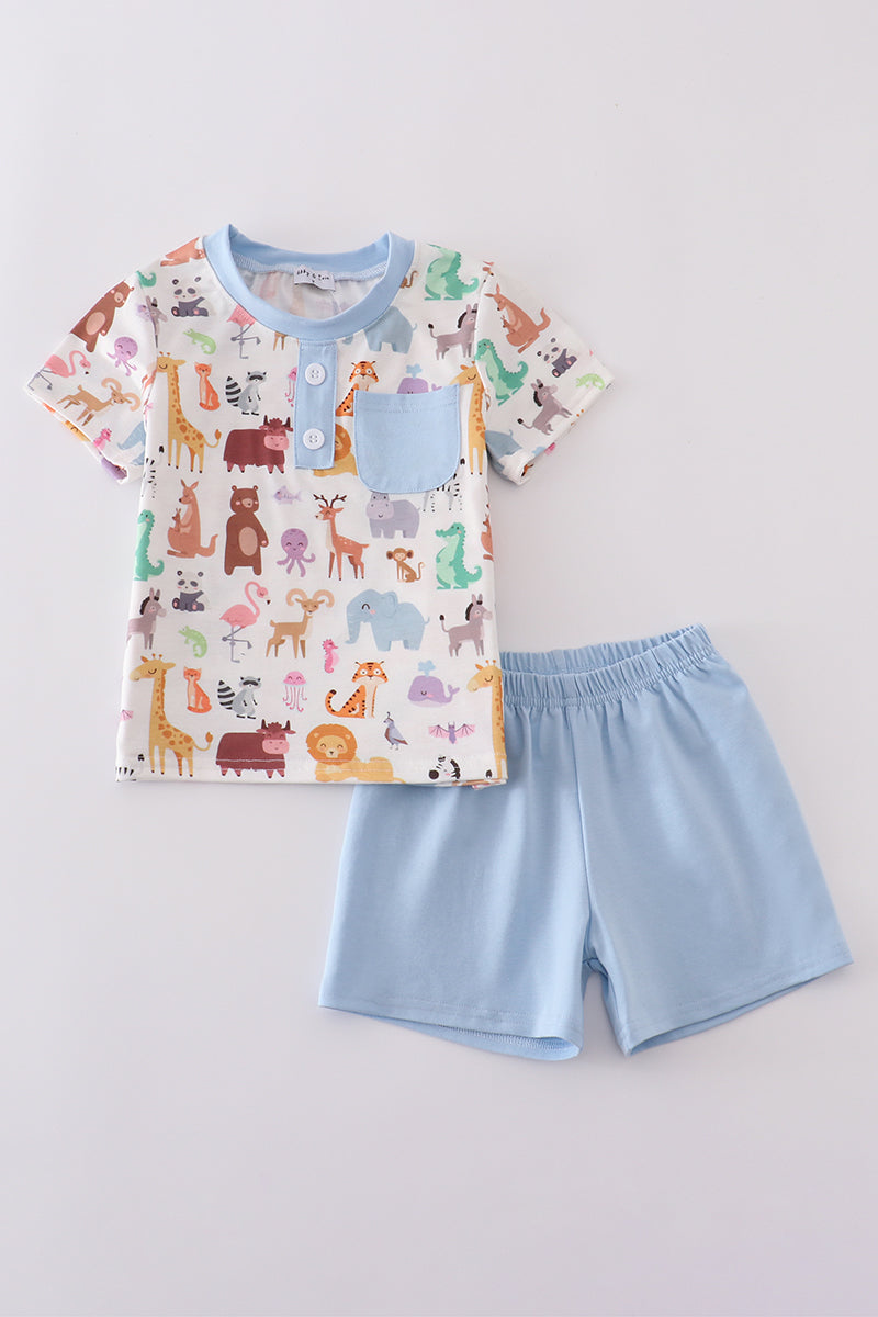 Blue zoo animals print shorts set features playful safari creatures for kids.