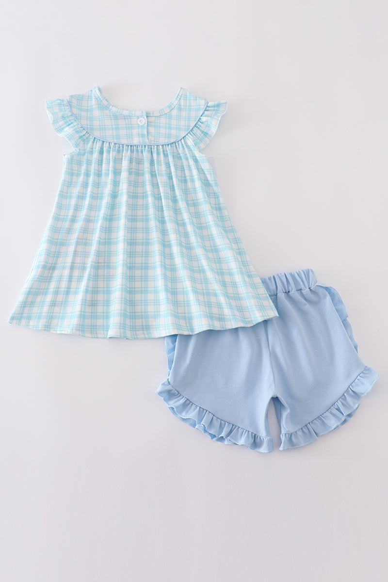 Blue farm-themed ruffle shorts set with playful appliques for kids.