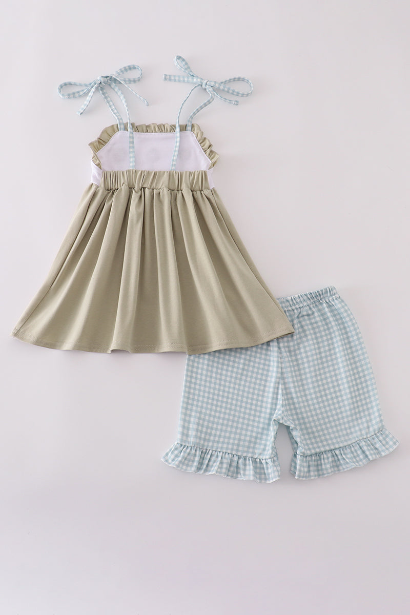 Green farm-themed shorts set with windmill embroidery and playful ruffle details.